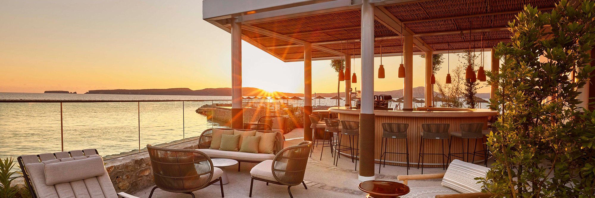 Between bar in Pylos