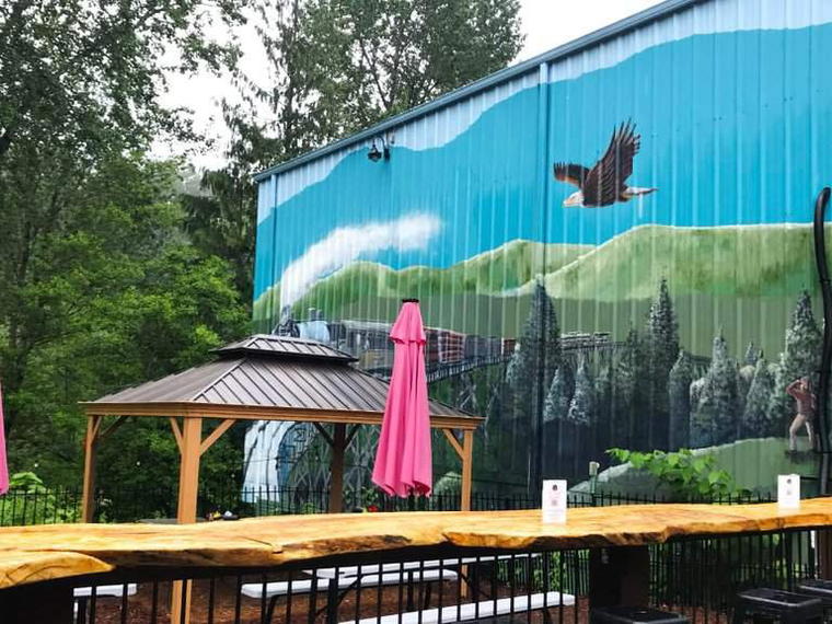 Snoqualmie Falls Brewery, Snoqualmie, United States