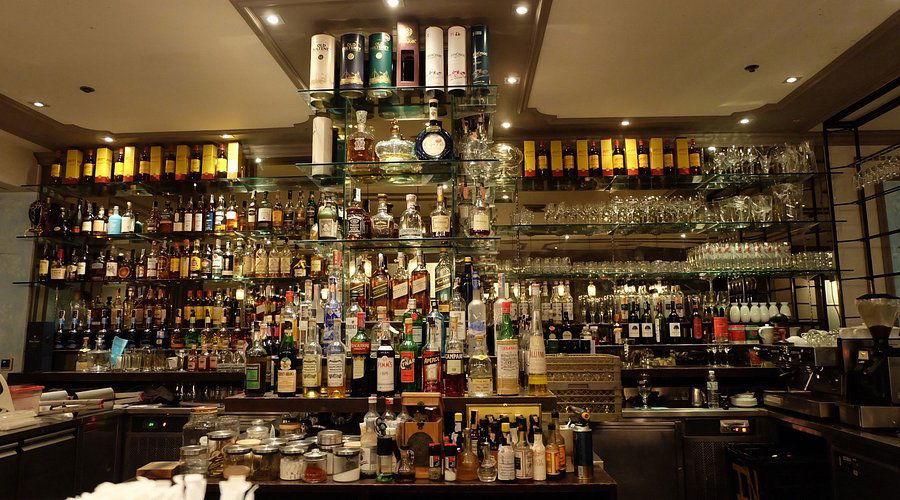 Hyde & Seek Gastro Bar, Bar in Bangkok