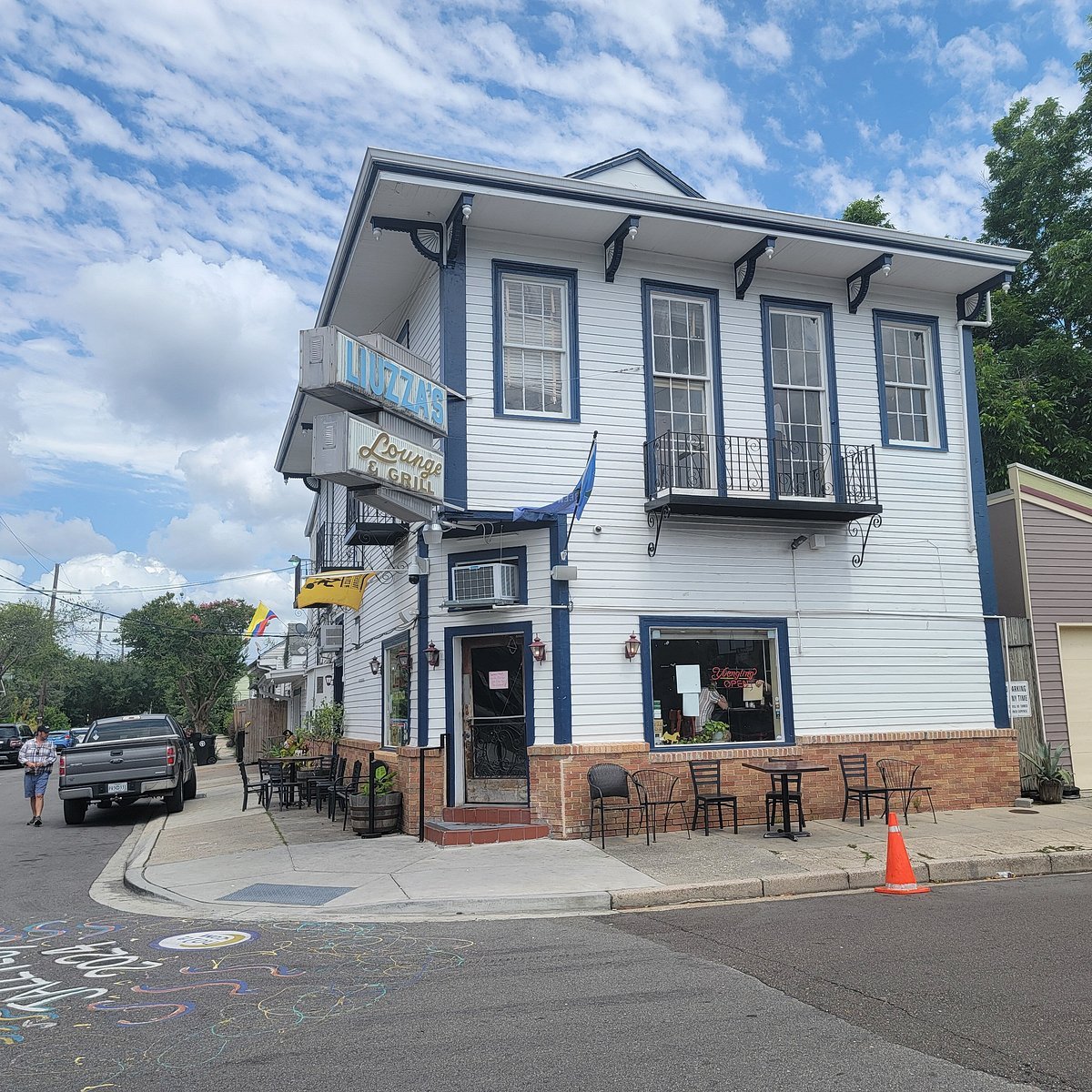 Liuzza's by the Track, New Orleans, United States