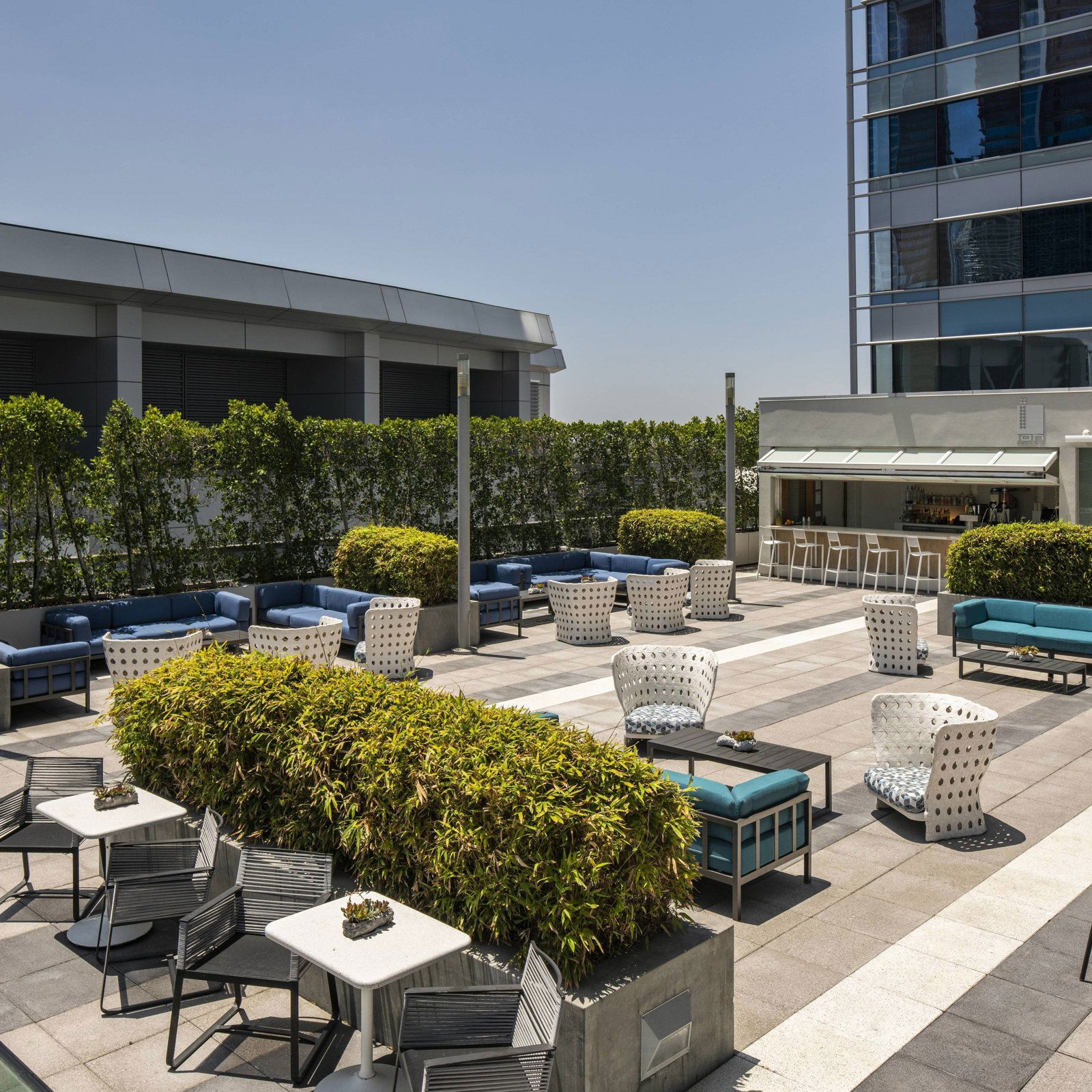 Ion Rooftop Patio, Bar in Los Angeles