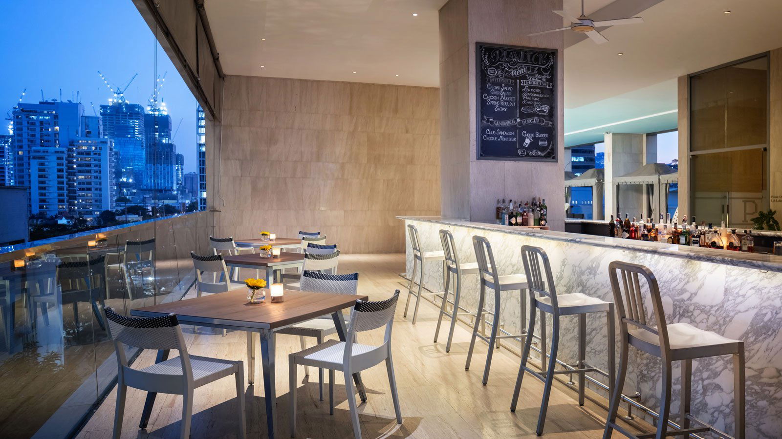 The Play Deck, Bar in Bangkok