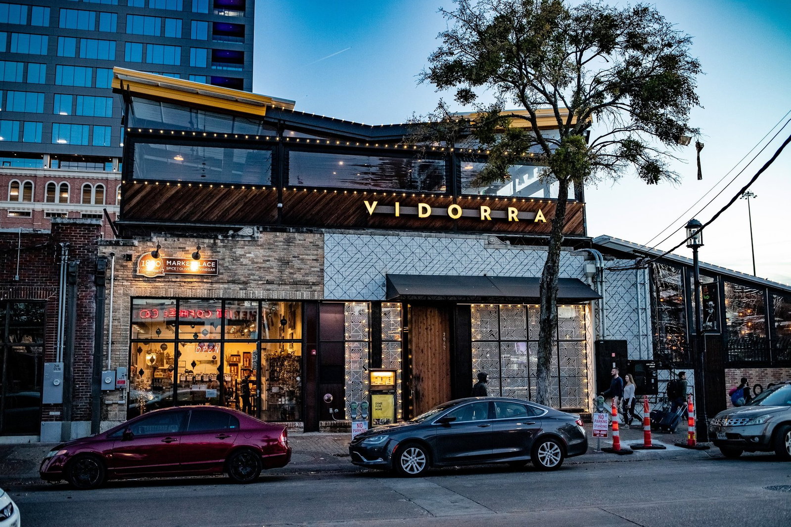 Vidorra, Dallas, United States