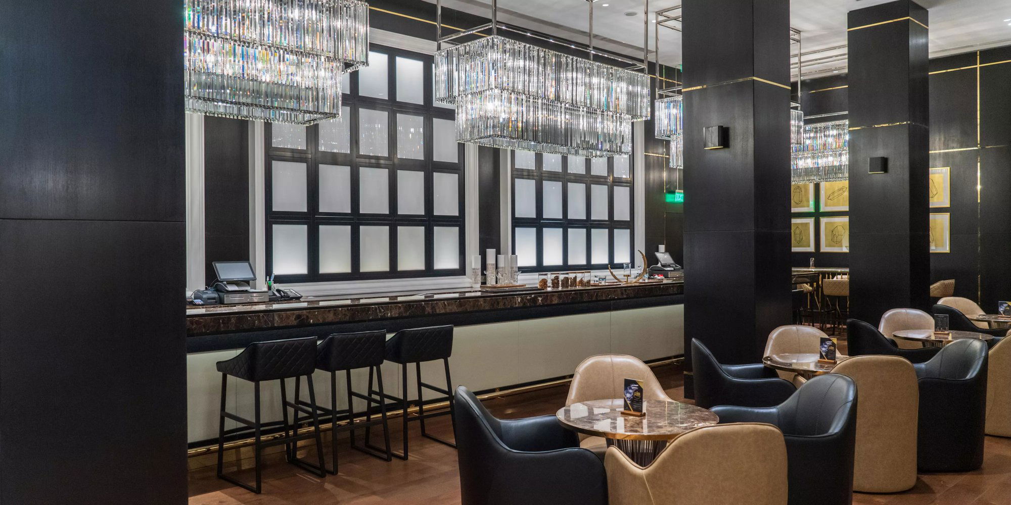 Opus, Bar in Dhaka