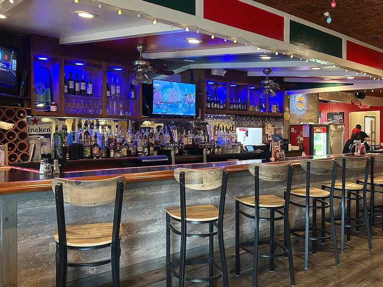 Strong's Brick Oven Pizzeria, Reading, United States