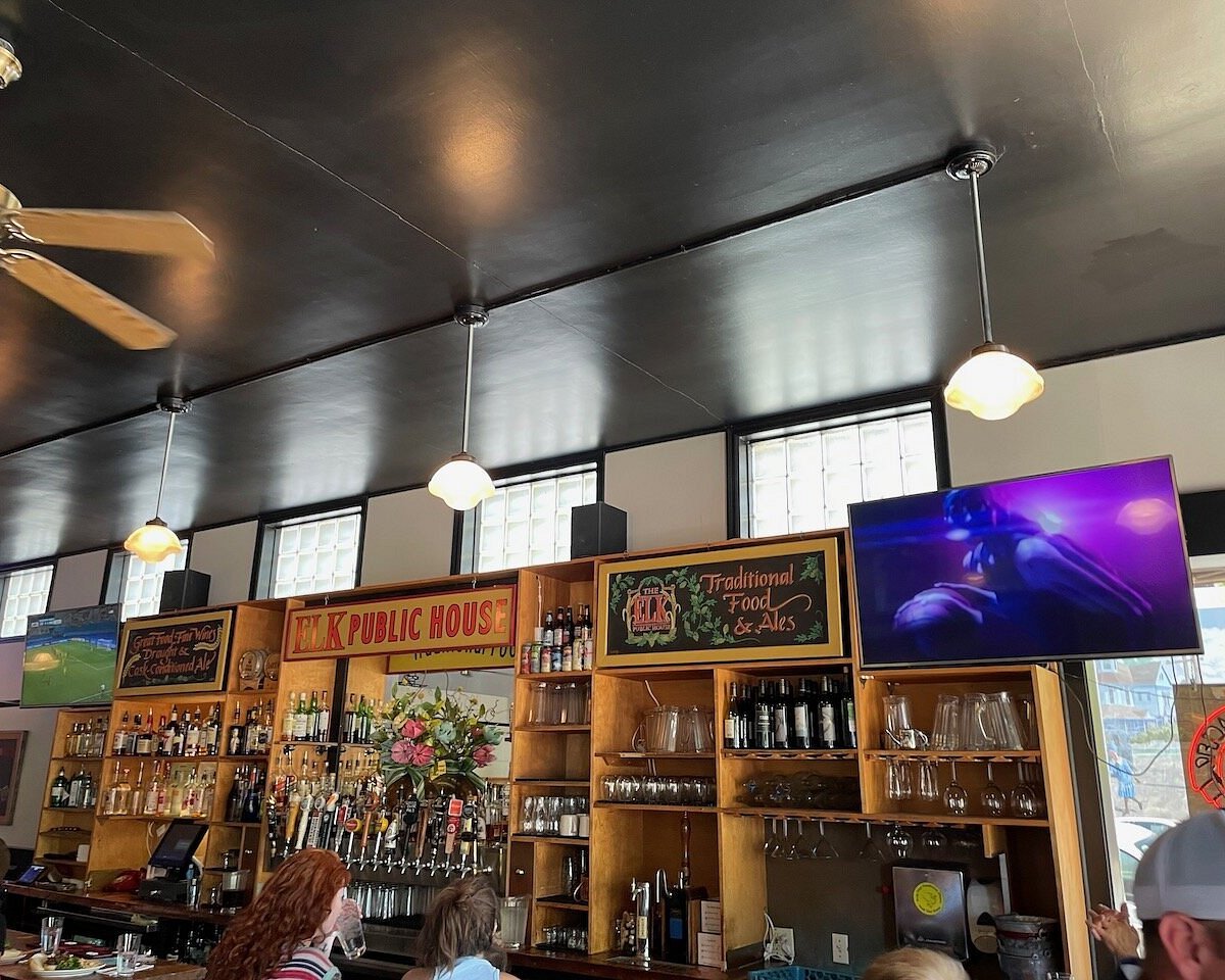 Elk Public House