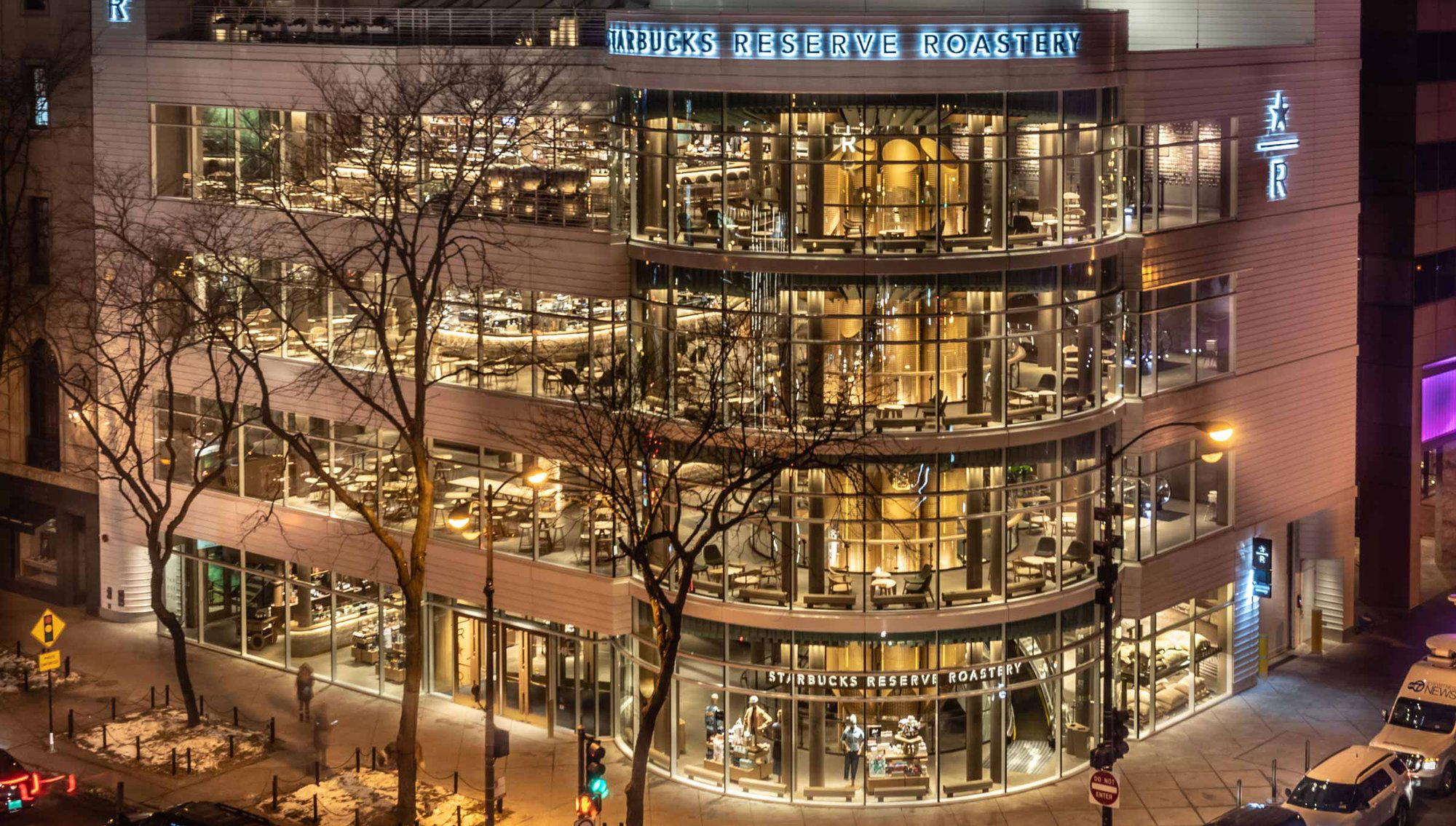 Starbucks Reserve Roastery bar in Chicago, United States