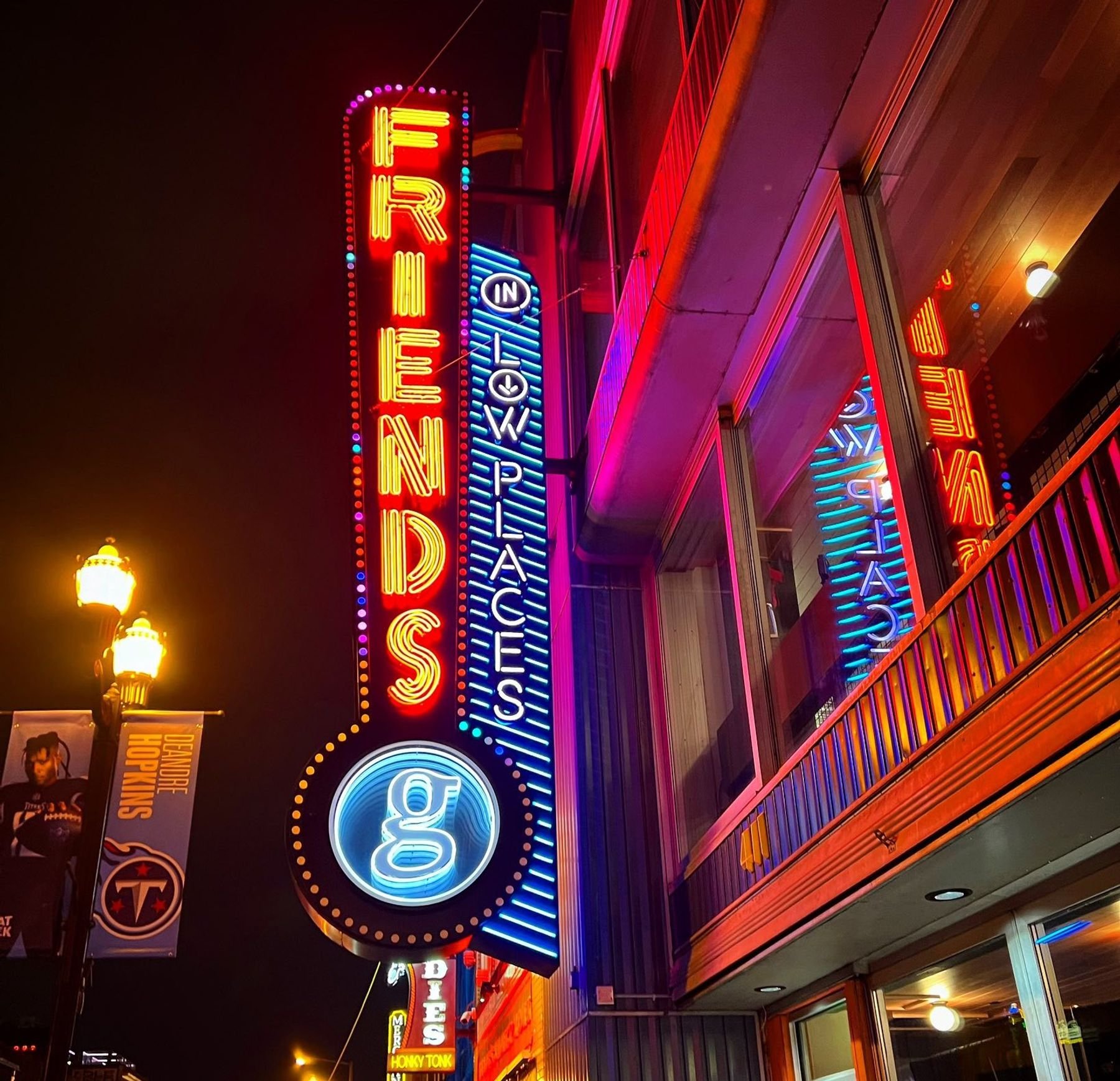 Friends in Low Places Bar & Honky-Tonk, Bar in Nashville