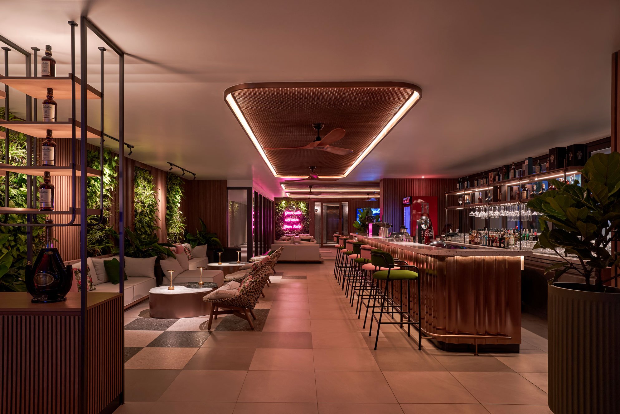 Boong Pool Bar