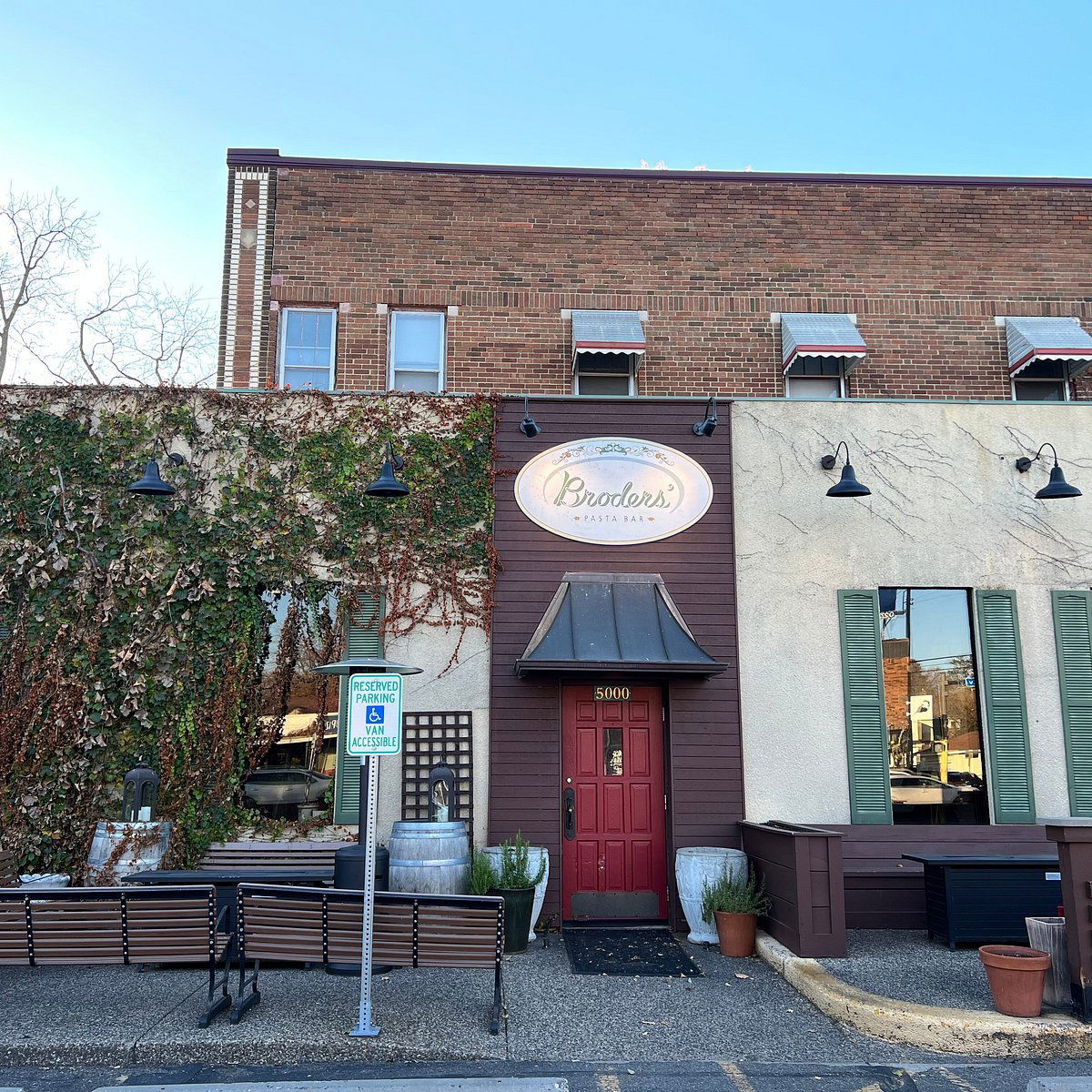 Broders' Pasta Bar, Bar in Minneapolis