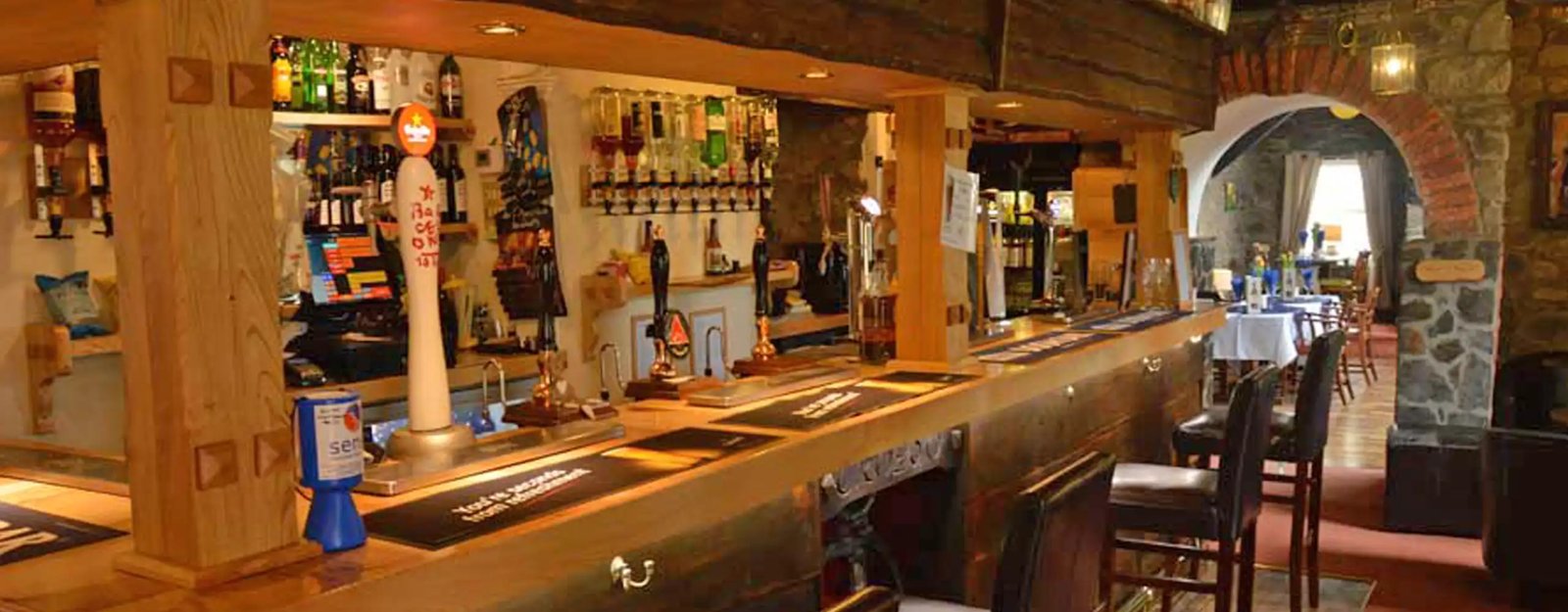 On Site Bar, Bar in Dunmore Town