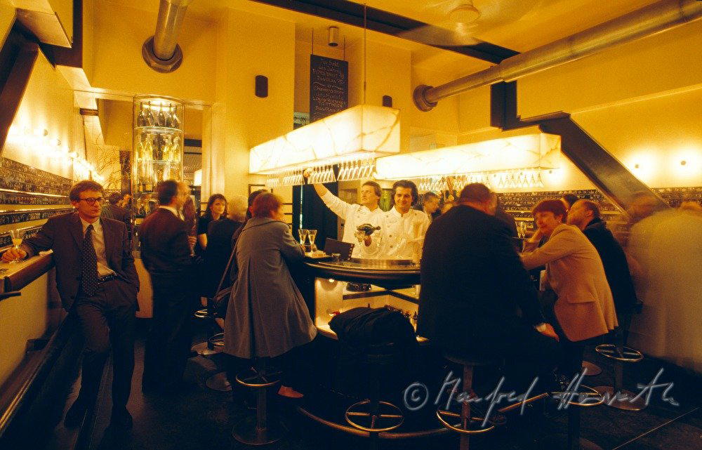 Reiss Bar, Vienna, Austria