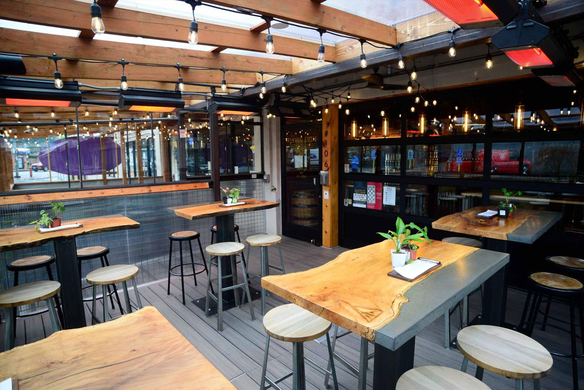 Flying Lion Brewing, Bar in Seattle