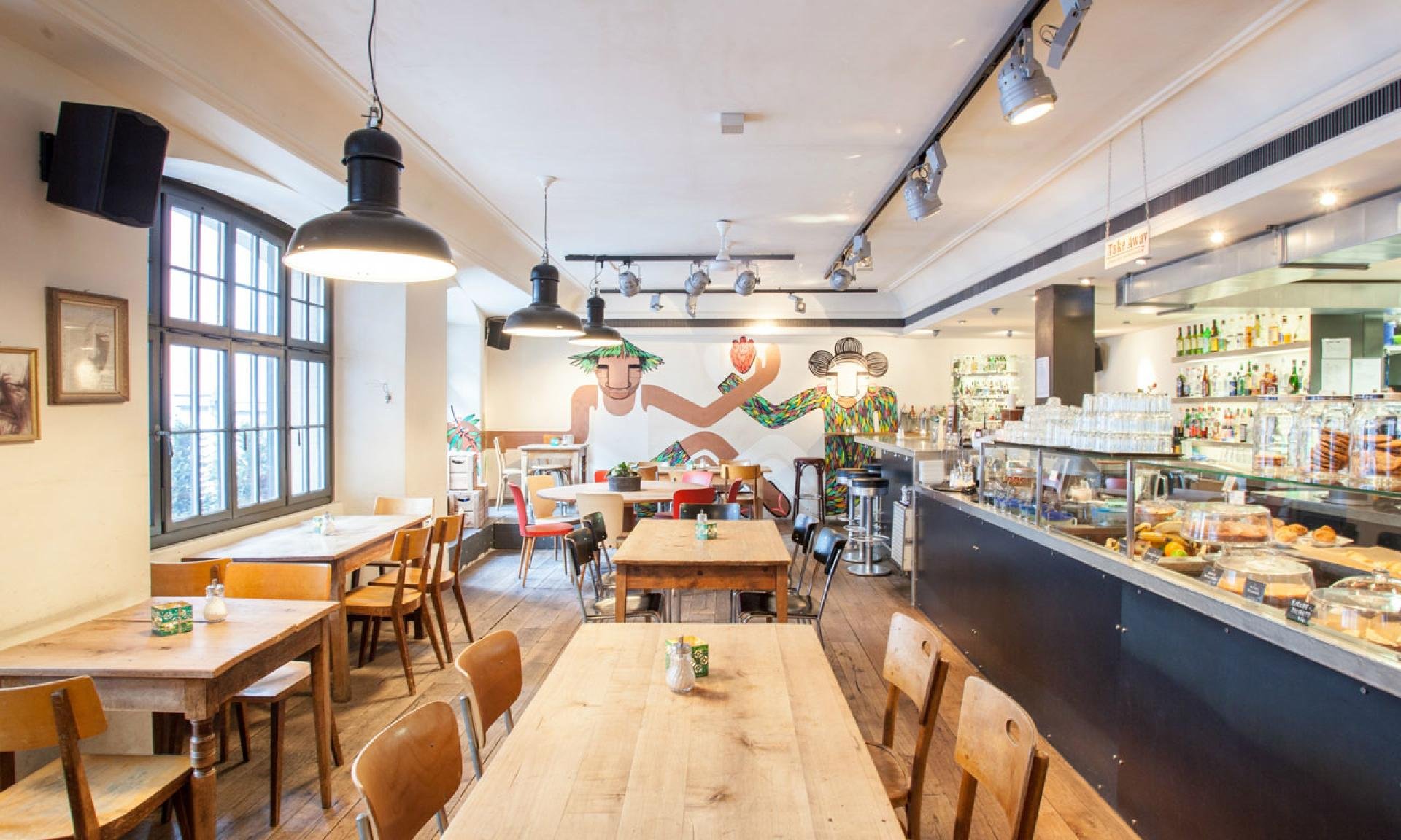Café Henrici bar in Zürich