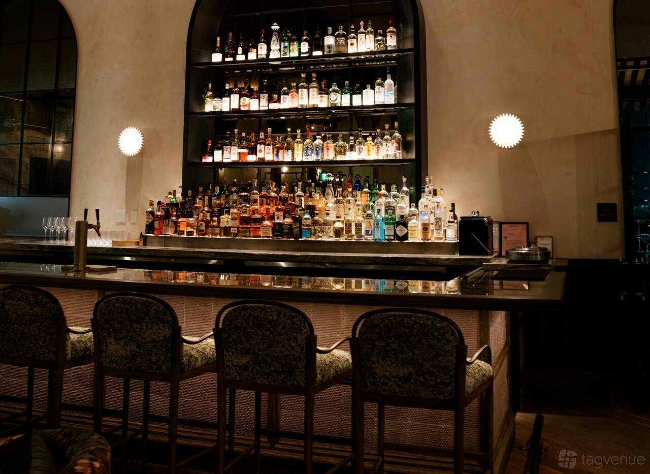 Mitsi, Bar in Los Angeles