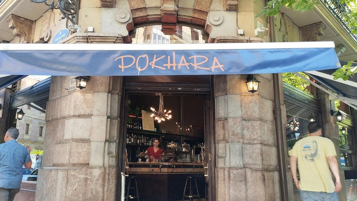 Pokhara taberna, San Sebastián, Spain