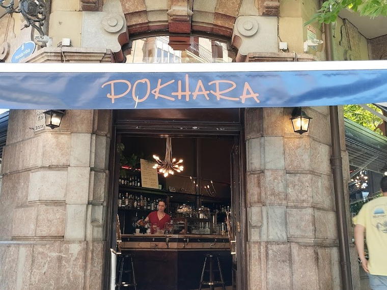 Pokhara taberna, San Sebastián, Spain
