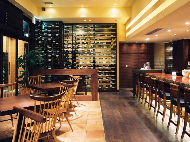 Bistro Champagne, Osaka, Japan
