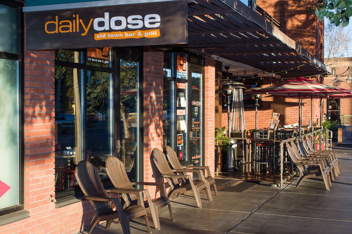 Daily Dose Old Town Bar & Grill, Bar in Scottsdale
