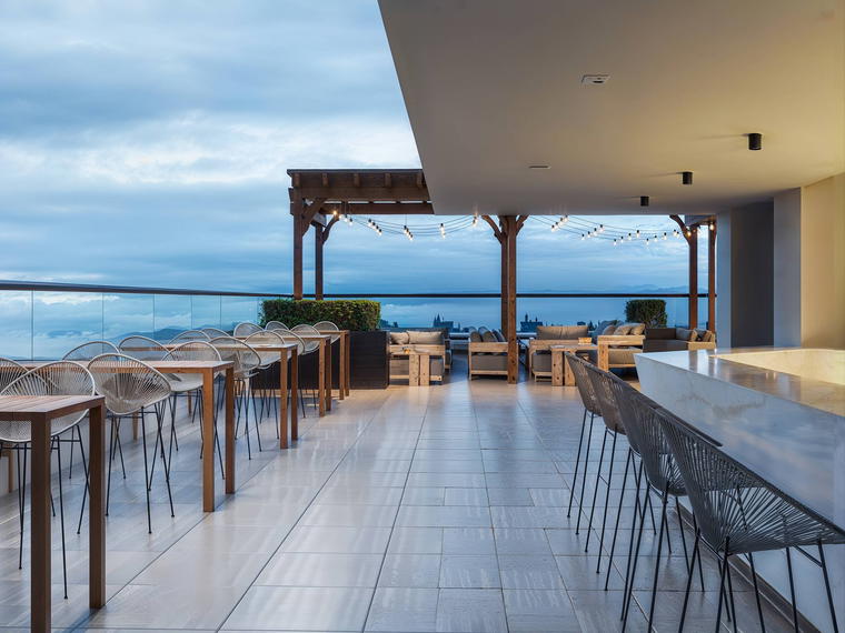 Solaire Rooftop, Richmond, United States