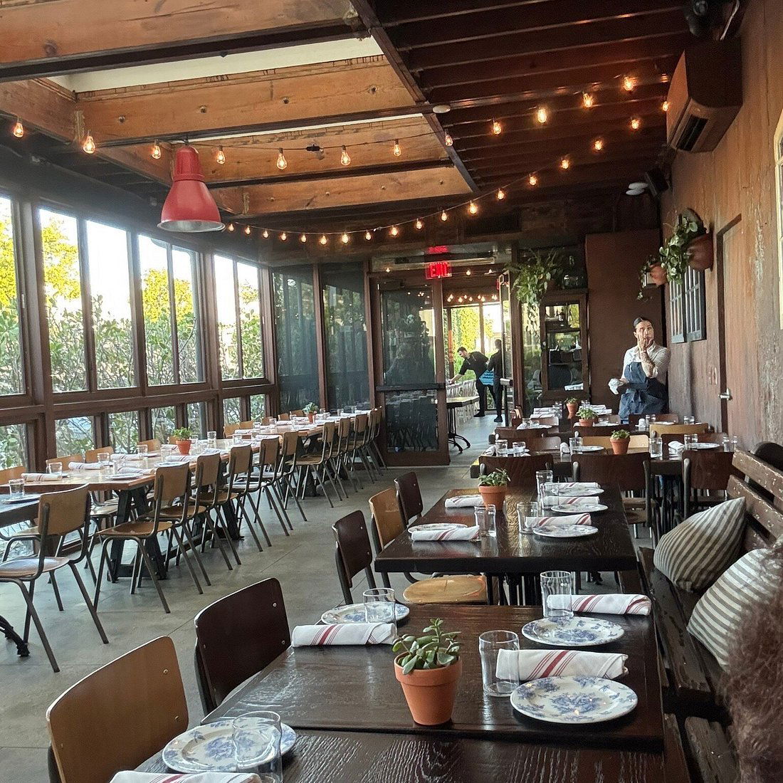 Finka Table & Tap, Bar in Miami Dade County