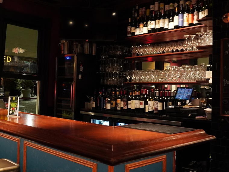 M WINEHOUSE, San Diego, United States