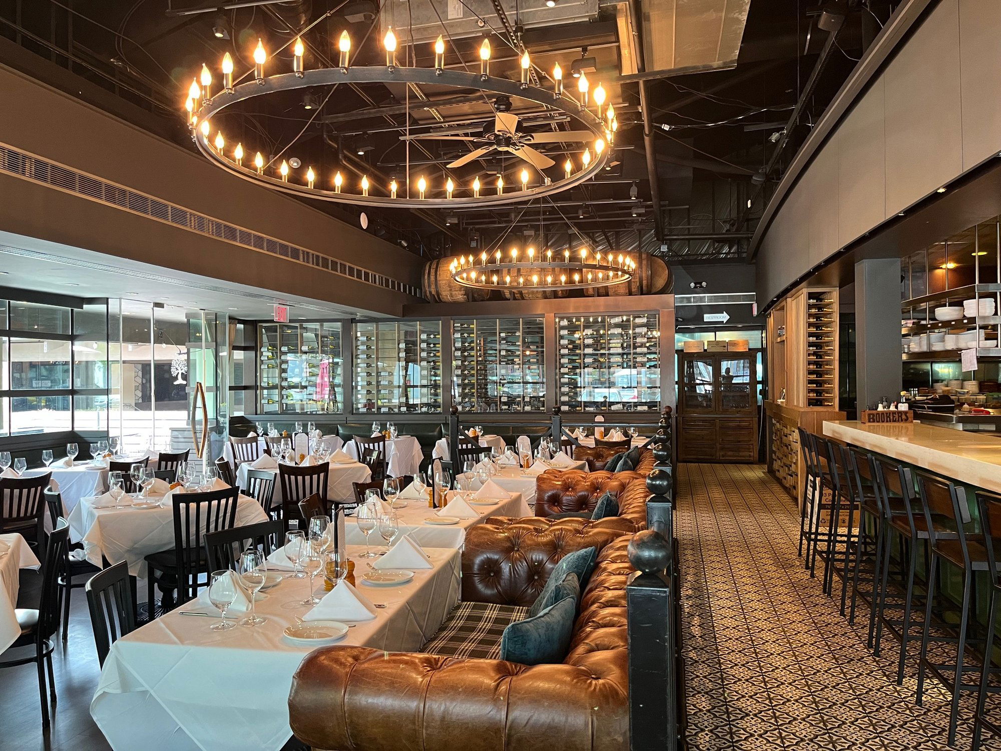 Magnolia’s Kitchen & Cocktails, Bar in Sandy Springs