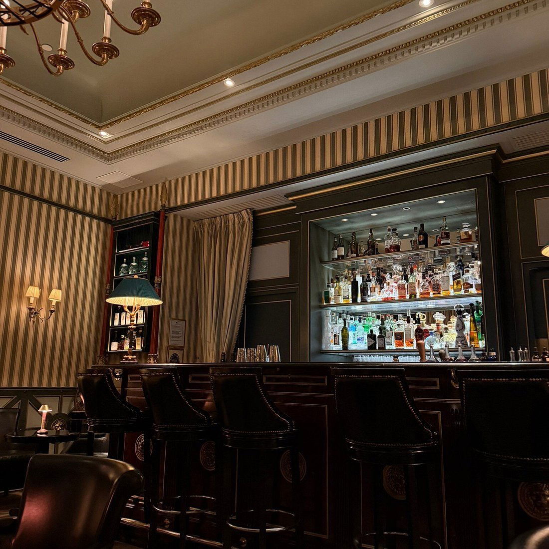 Le Bar Botaniste, Bar in Paris