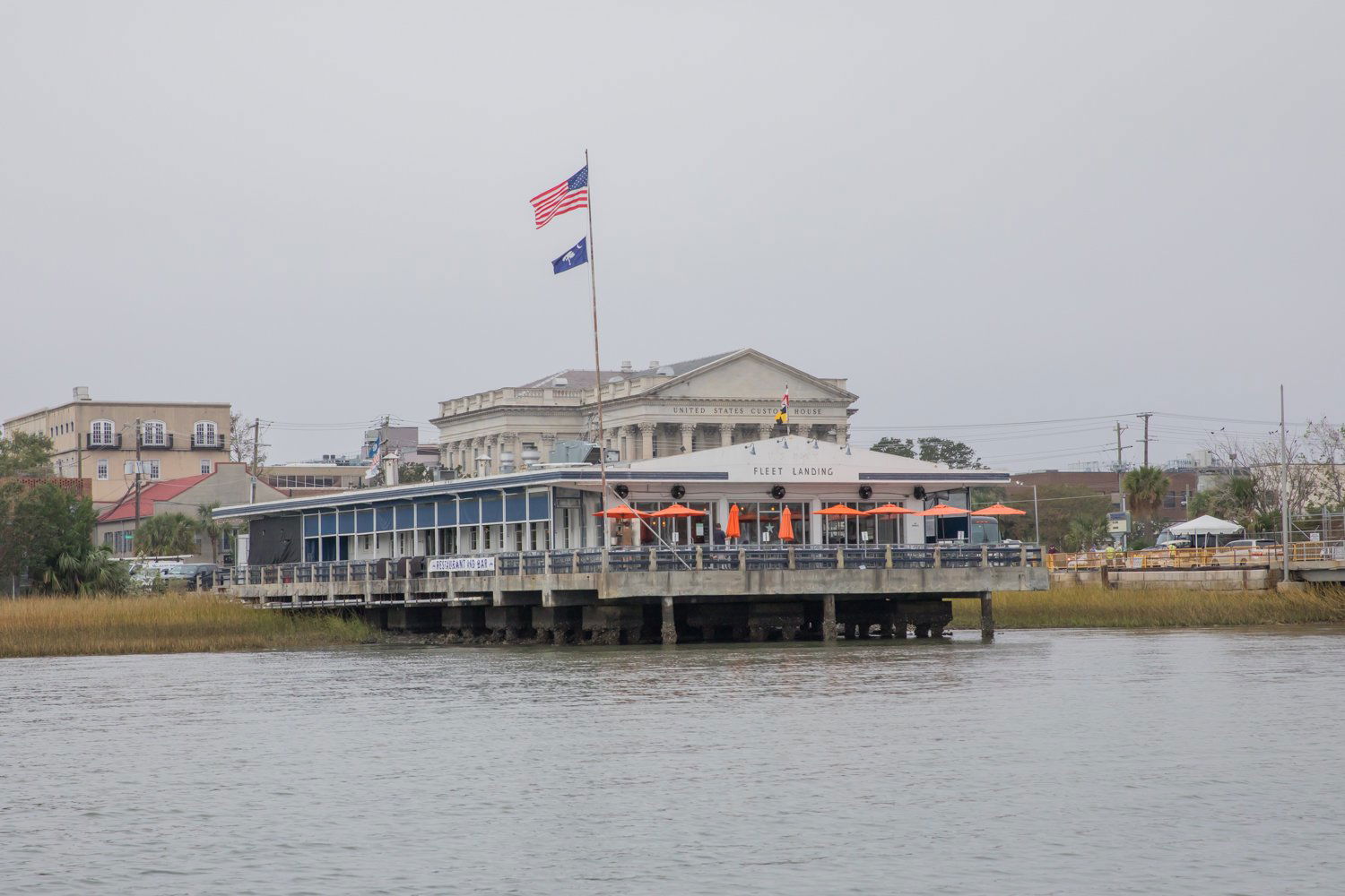 Fleet Landing Restaurant & Raw Bar, Bar in Charleston