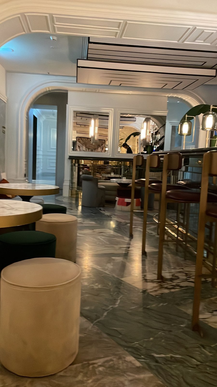 W Lounge