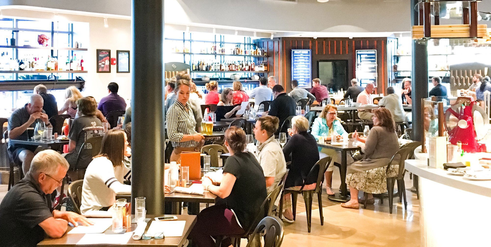 Cured Table & Tap, Bar in Columbia
