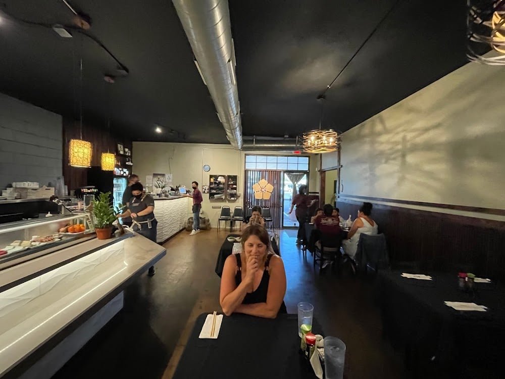Hana Japanese Eatery, Bar in Phoenix