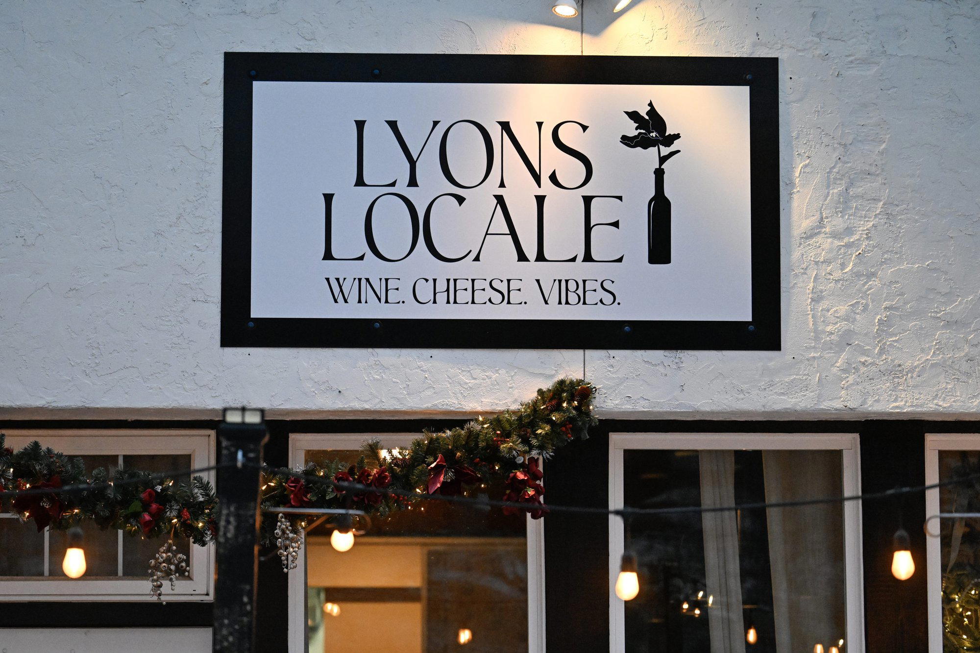 Lyons Locale bar in Lyons, United States