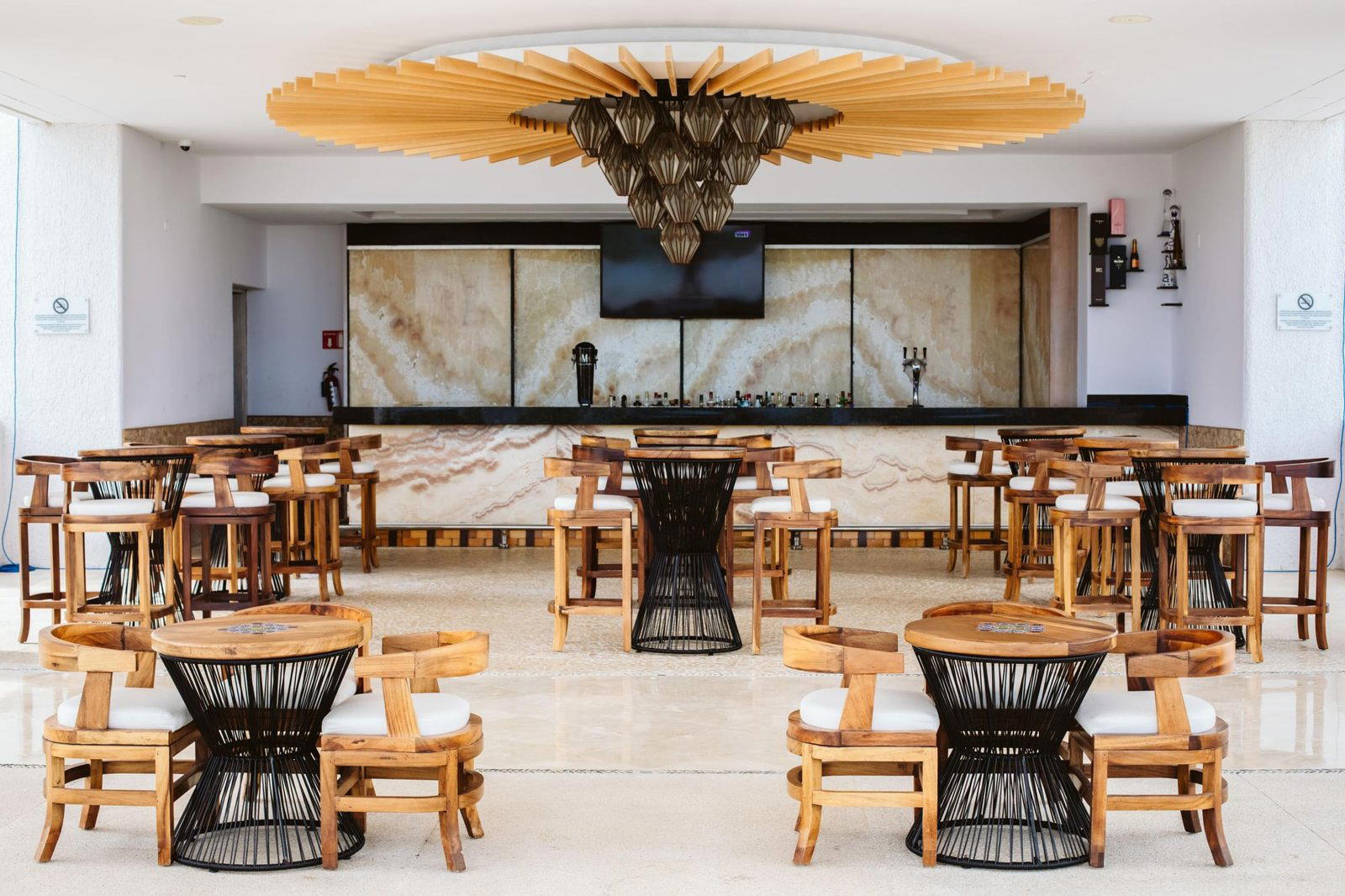 Suspiro Bar bar in San José del Cabo