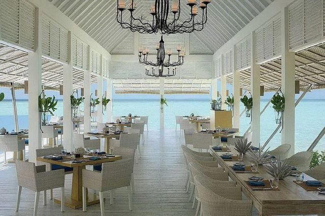 Blu Bar bar in Baa Atoll