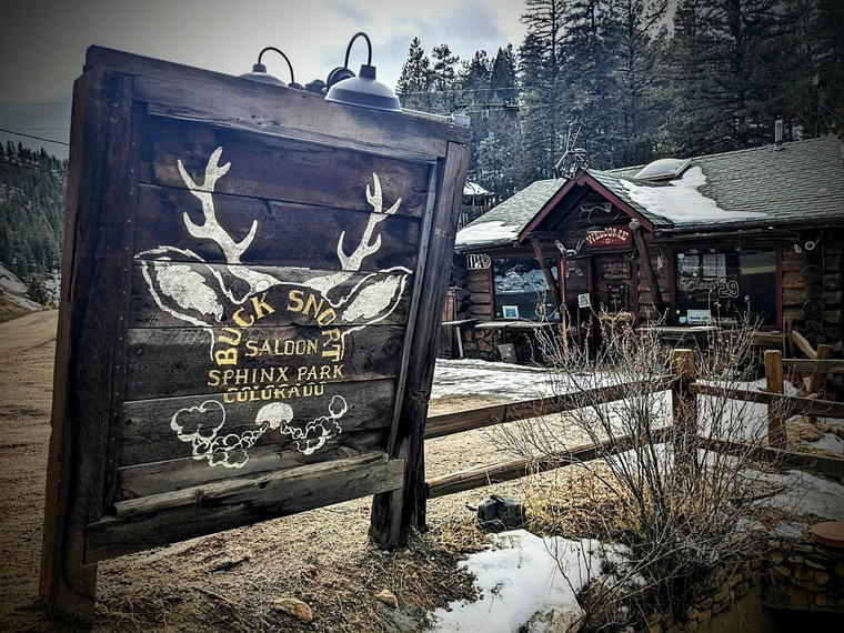 Bucksnort Saloon, Pine, United States