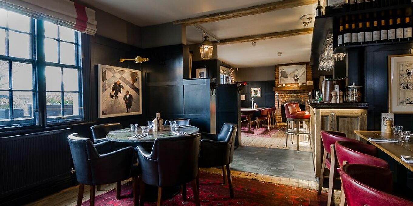 The Unruly Pig, Bar in Bromeswell