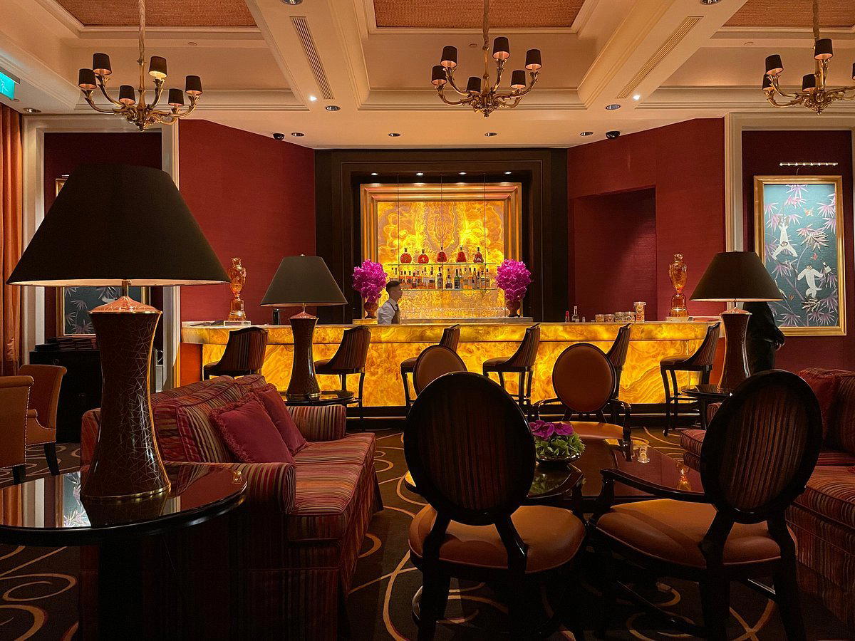Cinnebar bar in Macau