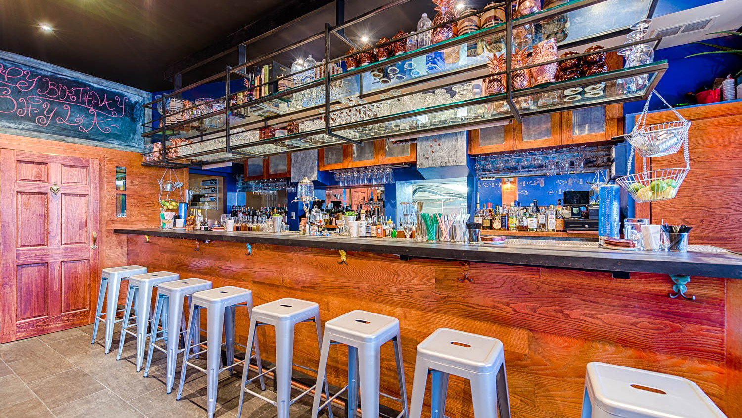 Service Bar