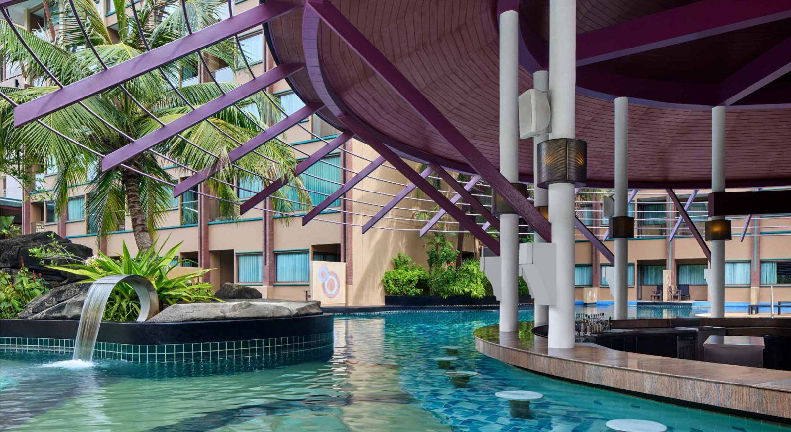 Velvet Pool Bar, Bar in Phuket