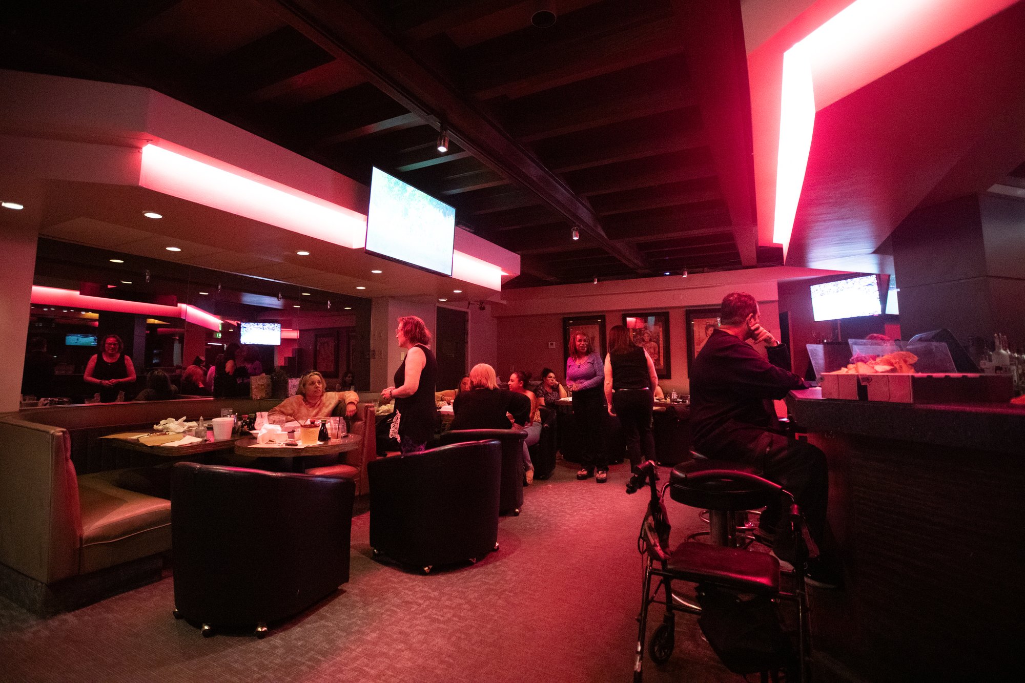 Bill Lee's Bamboo Chopsticks Restaurant bar in Bakersfield, United States