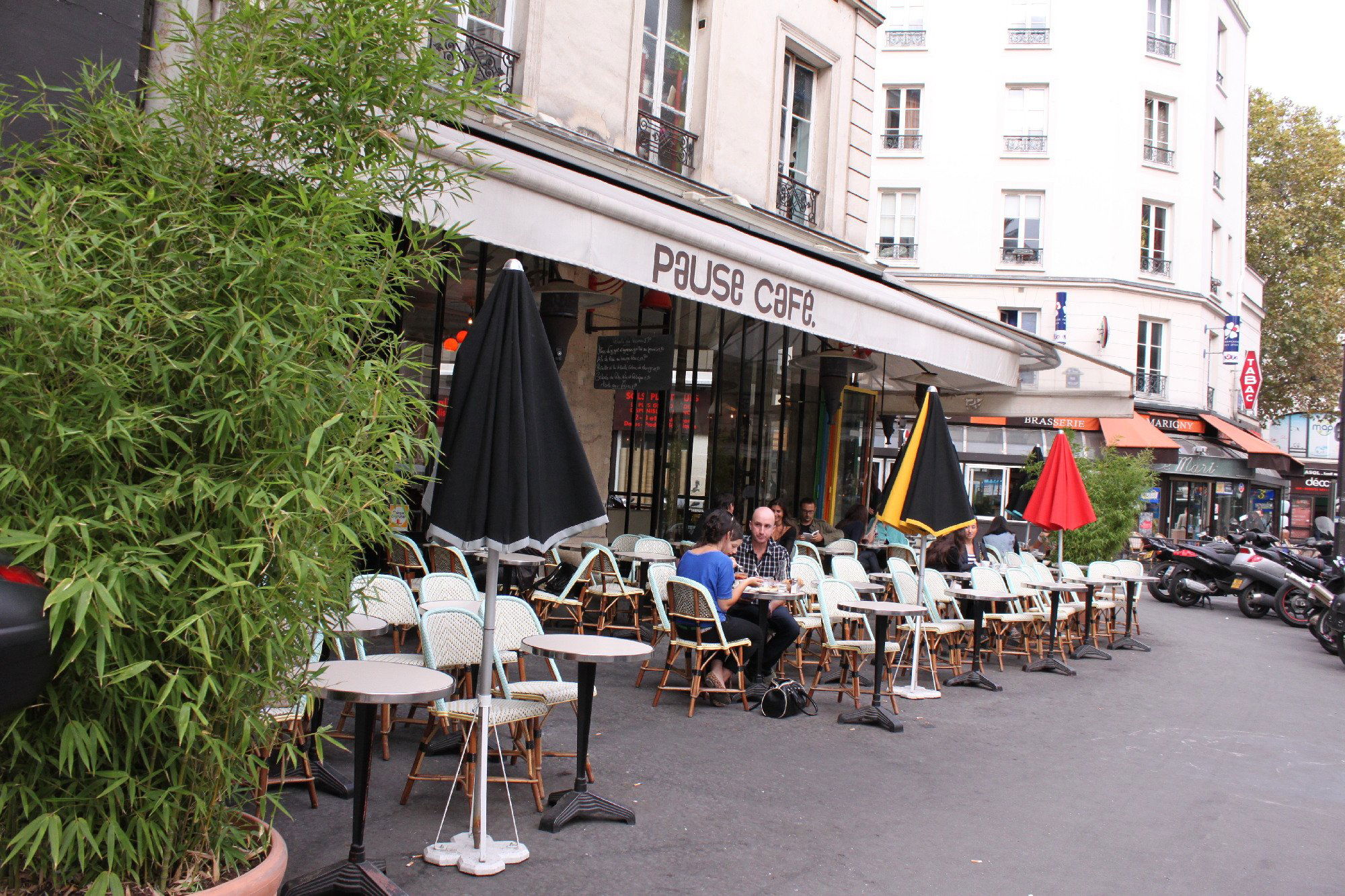 Pause Café, Bar in Paris