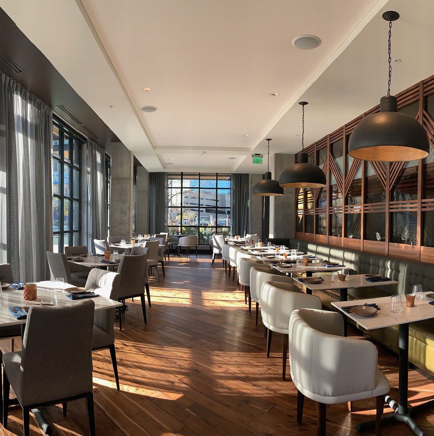 Tavola, Bar in Minneapolis