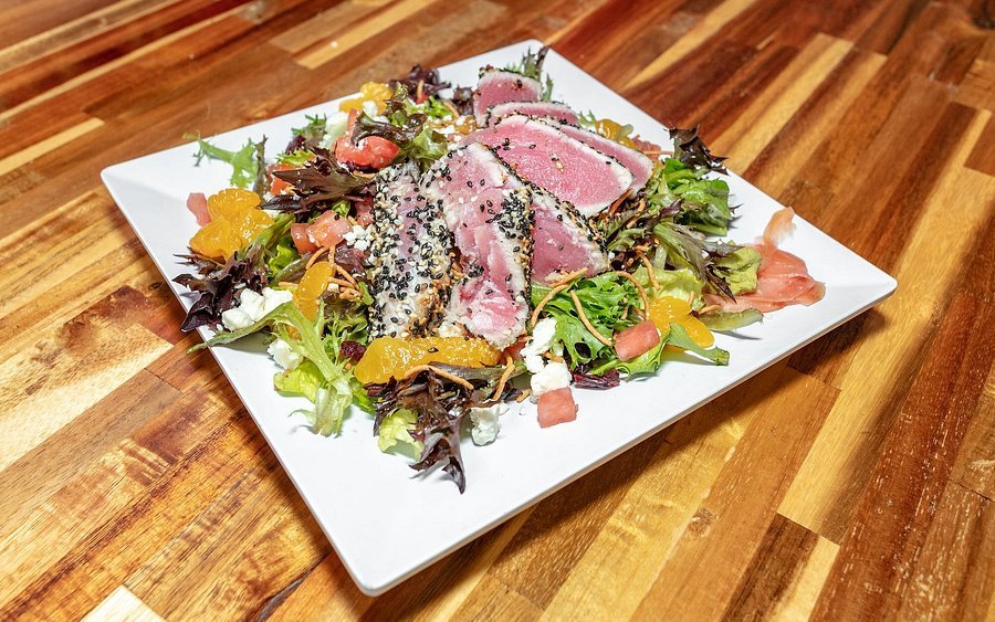 Stevarinos Italian Eatery & Pub bar in Chattanooga
