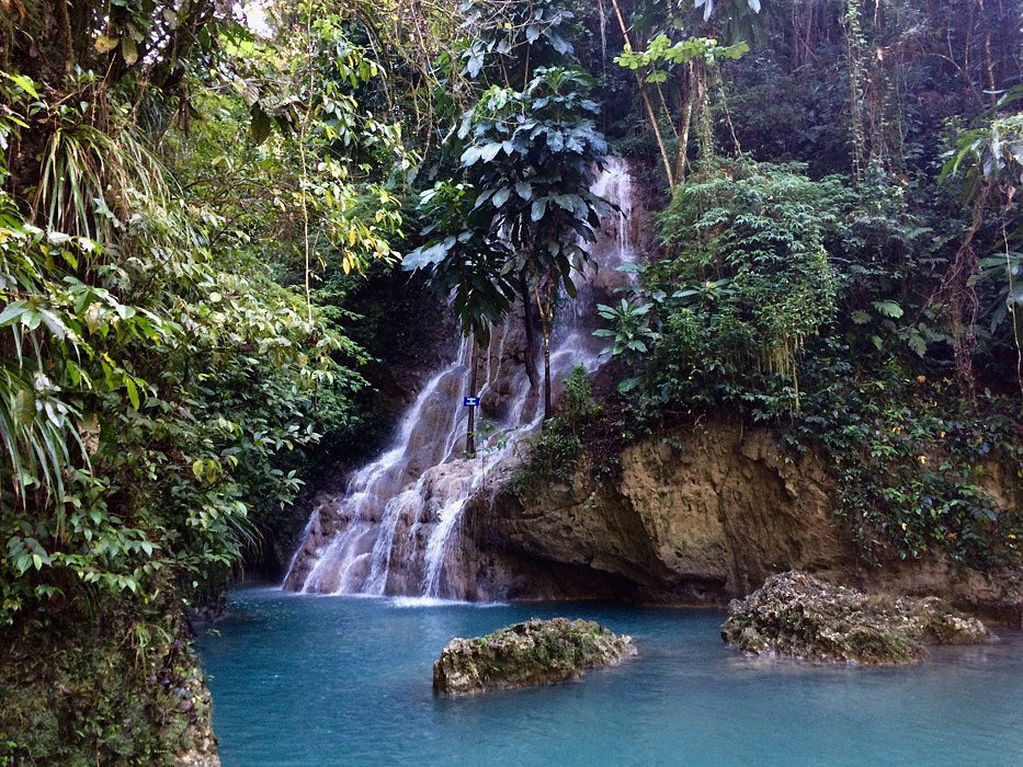 Somerset Falls bar in Hope Bay, Jamaica