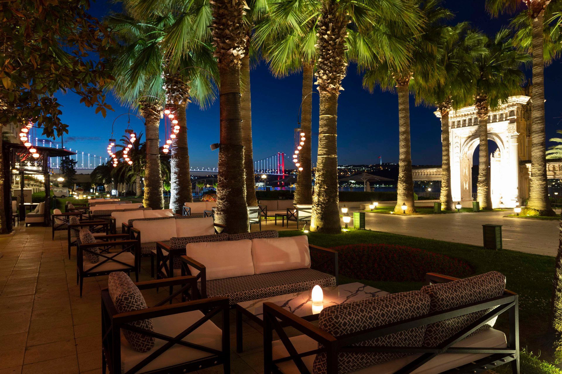 Le Fumoir, Bar in Istanbul