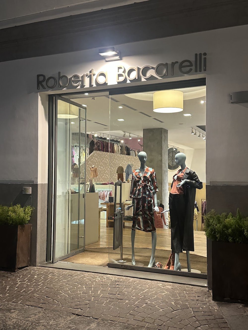 Roberta Bacarelli Concept Store bar in Naples, Italy