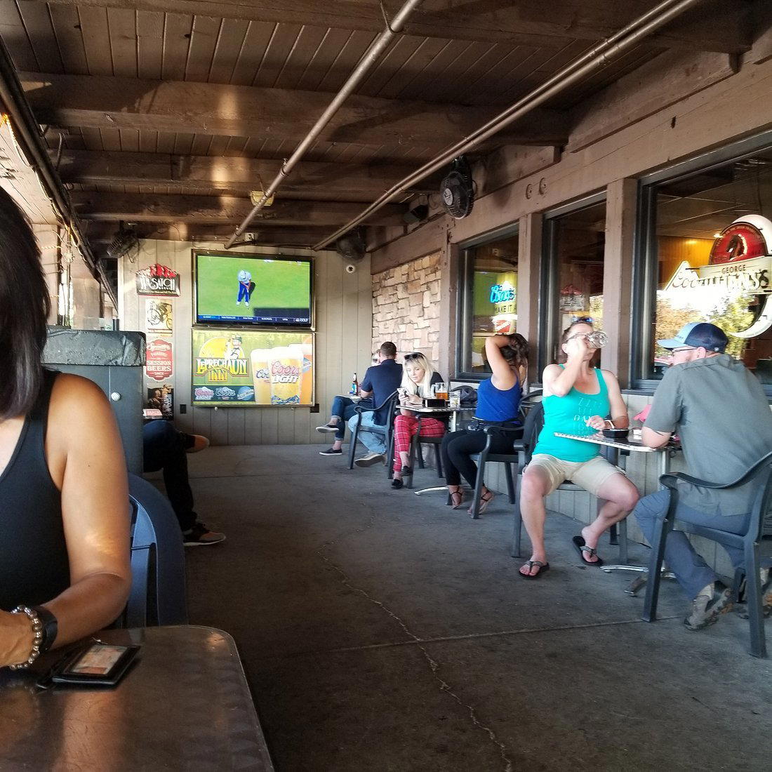 The Leprechaun Inn bar in Murray, United States