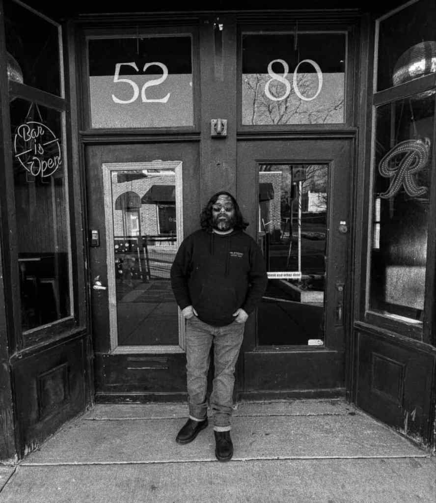 Maryjane’s Hideway, Bar in Edgewater
