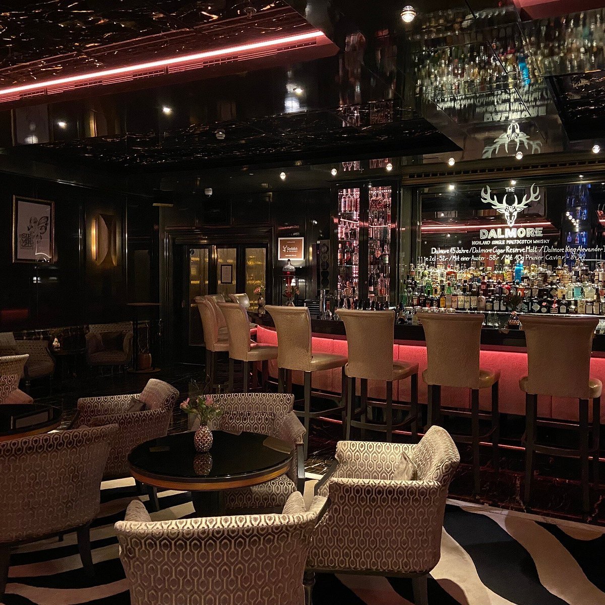 Bar & Smokers Lounge, Düsseldorf, Germany
